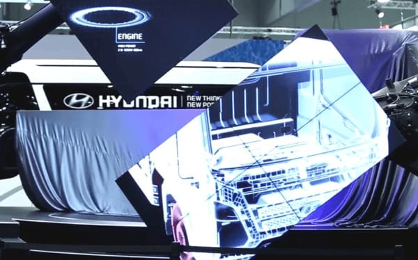 汽車工業(yè)發(fā)布會：機(jī)械臂互動大屏展覽